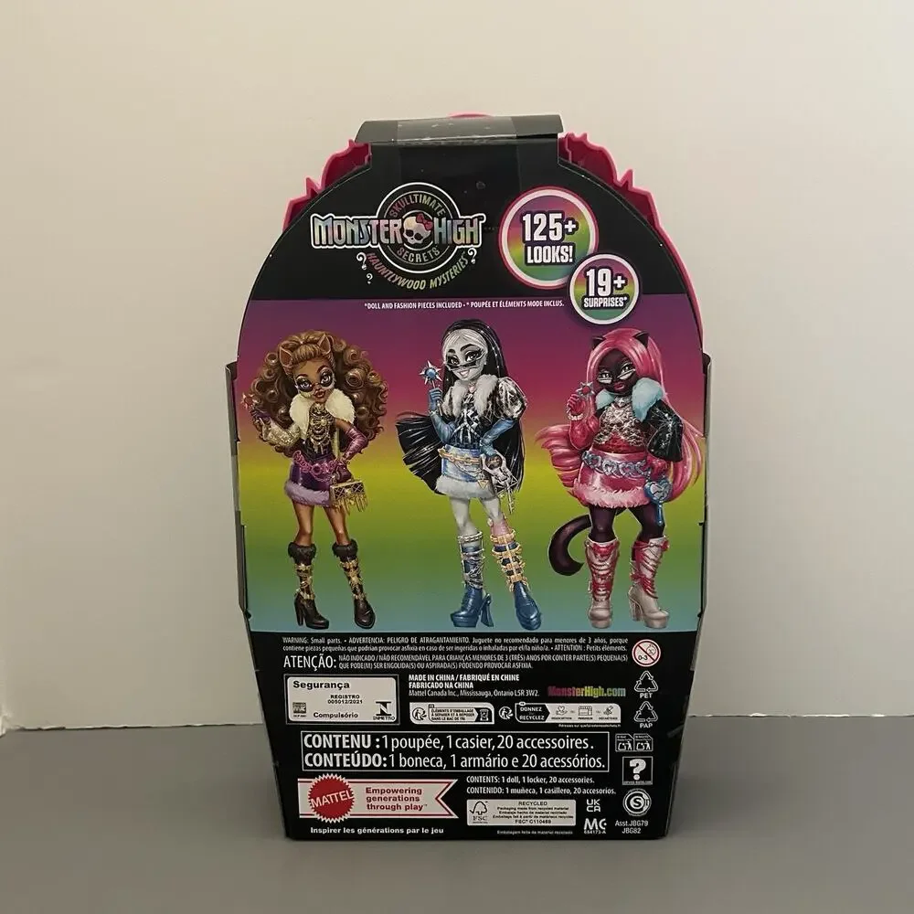 Monster High Skulltimate Secrets Hauntlywood Mysteries Doll Catty Noir NEW